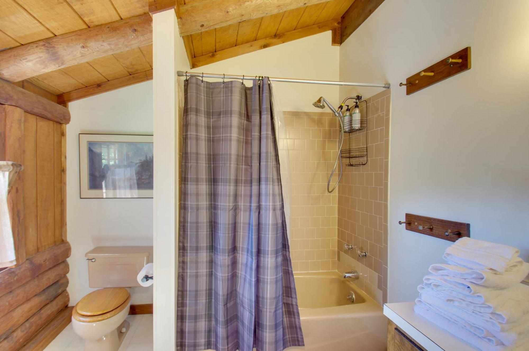 Cozy Log Cabin Getaway With Fire Pit And 3 Acres! Ruckersville Exterior photo